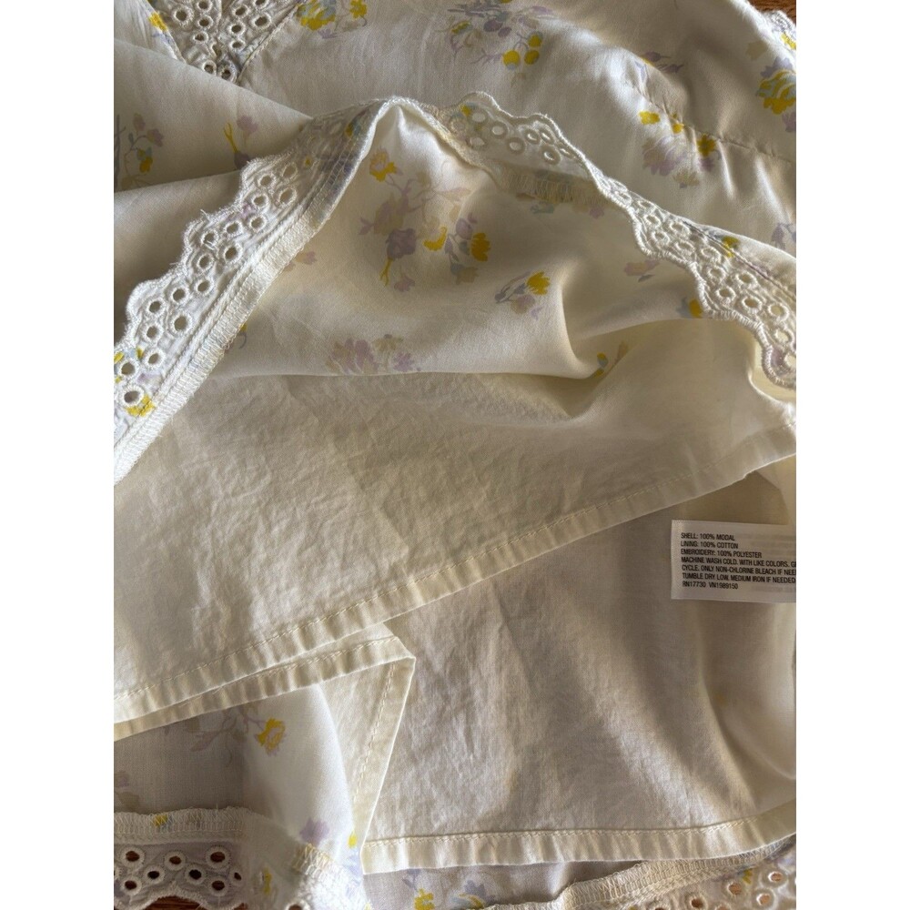 Women’s Printed Lace Trim V-Neck Tank Top A New Day XS - Picture 7 of 10